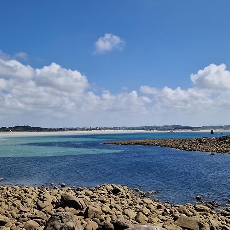 Entre Terre Et Mer Plougoulm Exterior foto